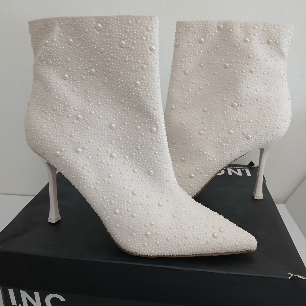 INC International Concepts White Pearl-Embellished Ankle Boots Sz 12 4in Height